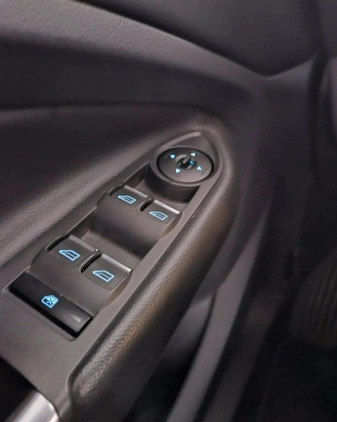 Ford Kuga cena 58900 przebieg: 159029, rok produkcji 2015 z Olsztynek małe 529